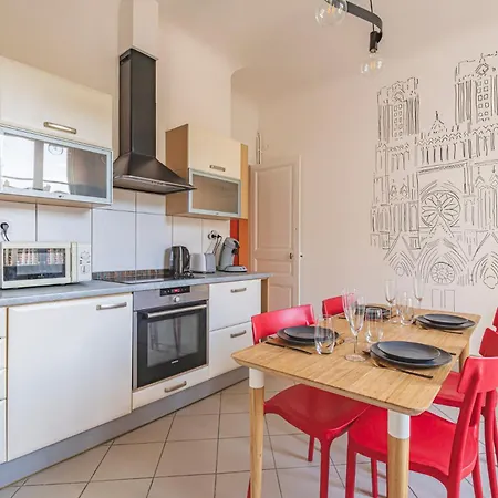 Appartement Centre - Parking - Cathedrale